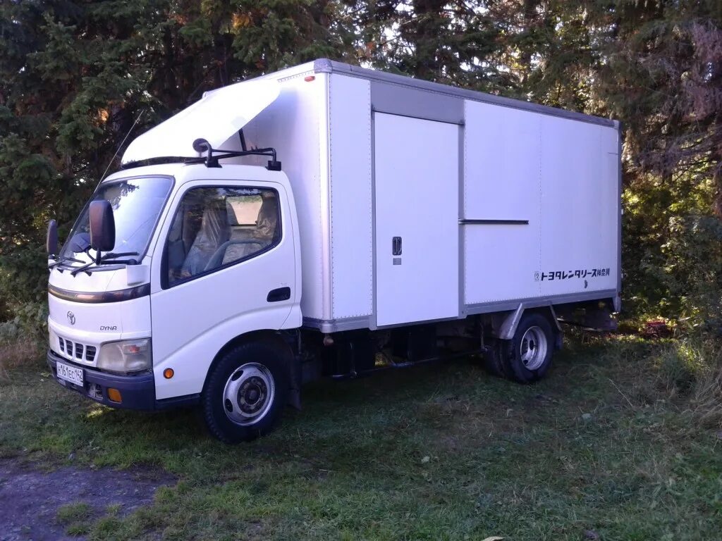Мерседес атего 3. Грузовик плат. Hyundai hd78 тентовый. Ивеко 18 кубов. Работа на своем автомобиле 5 тонн.