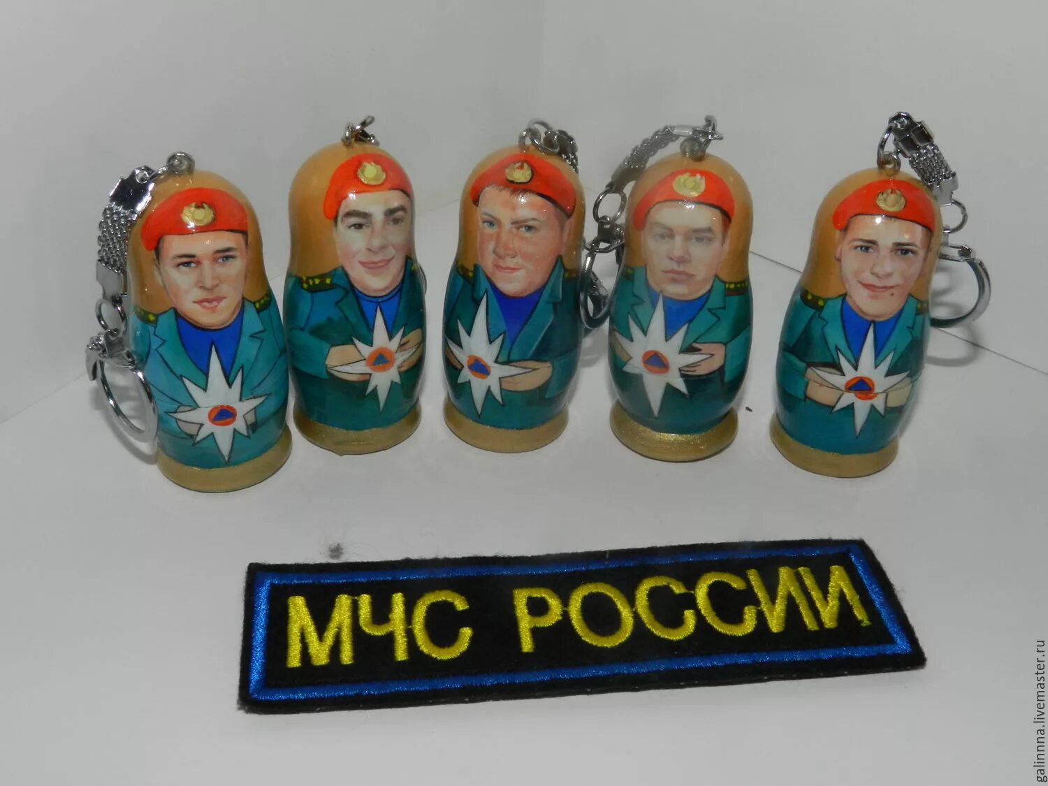 Матрешка военная. Матрешка мчс. Матрешка "пожарный". Матрешки в виде пожарного. Мчс матрешка.