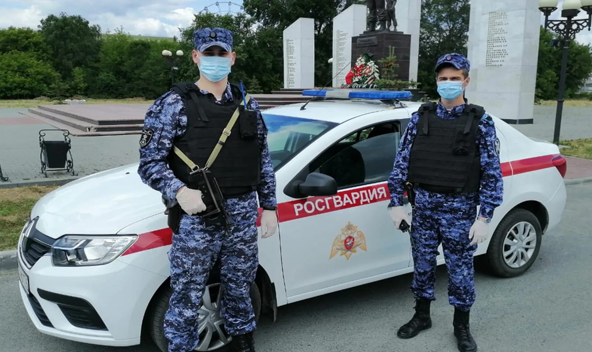 Фельдшер усолье-сибирское. Фельдшер. Девушки скорой помощи. Транспортная полиция. Вневедомственная охрана челябинск.