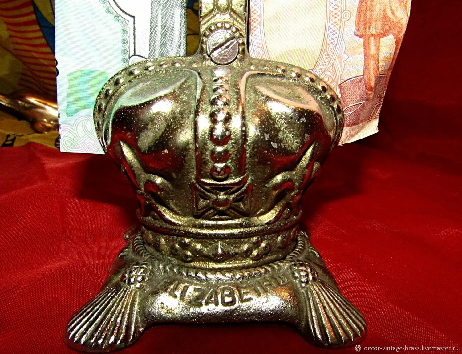 Гадание корона любви и статуэтка. Беовульф фигурка корона. Корона 20. Корона лайн. Беовульф фигурка корона.