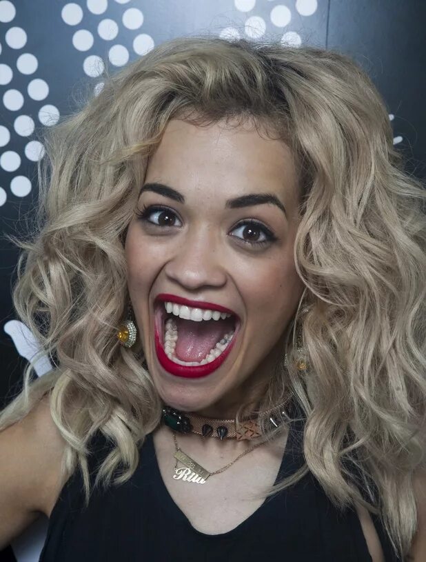 Рта ора. Поп-исполнительница рита ора. Рта ора. Rita ora обои. Рита ора обложка.