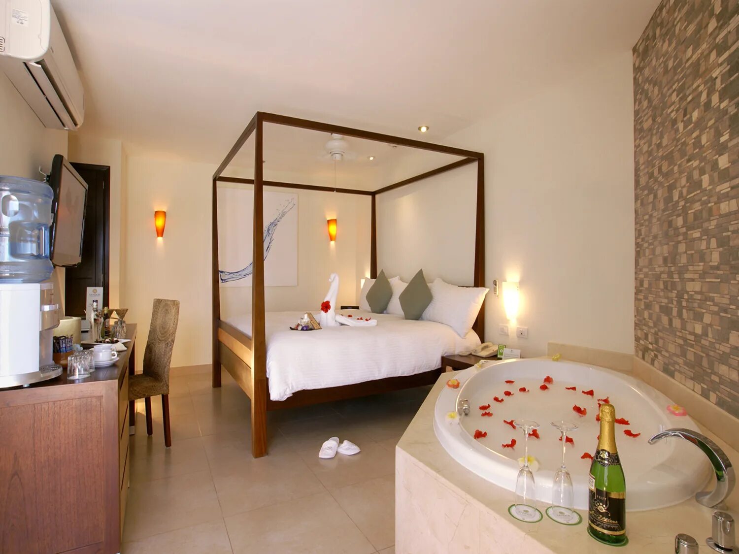 Отель solo hotel. Experience отель. Experience отель. Experience отель. Отель sandos caracol eco experience 5* мексика фото.