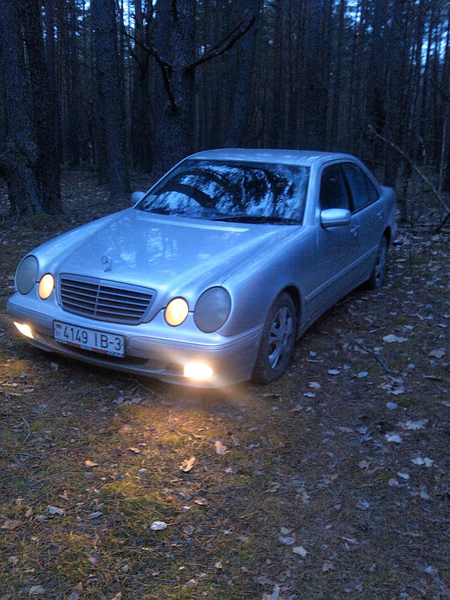 Лупатый модель. Mercedes-benz w210. мерседес 210. лупатый мерседес модель w210. лупарик мерседес 210.
