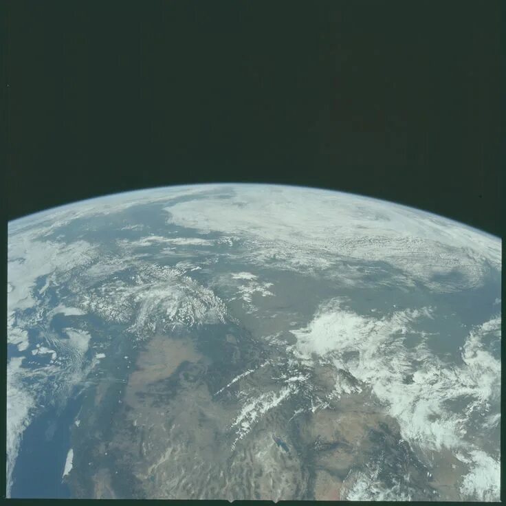 Удивительные кадры около земной орбиты Science nature, Landscape, Airplane view