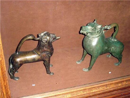 Гороскоп водолей и собака. Знак зодиака собака мужчина. Водолей собака животное. Собака водолей. Стрелец и водолей.