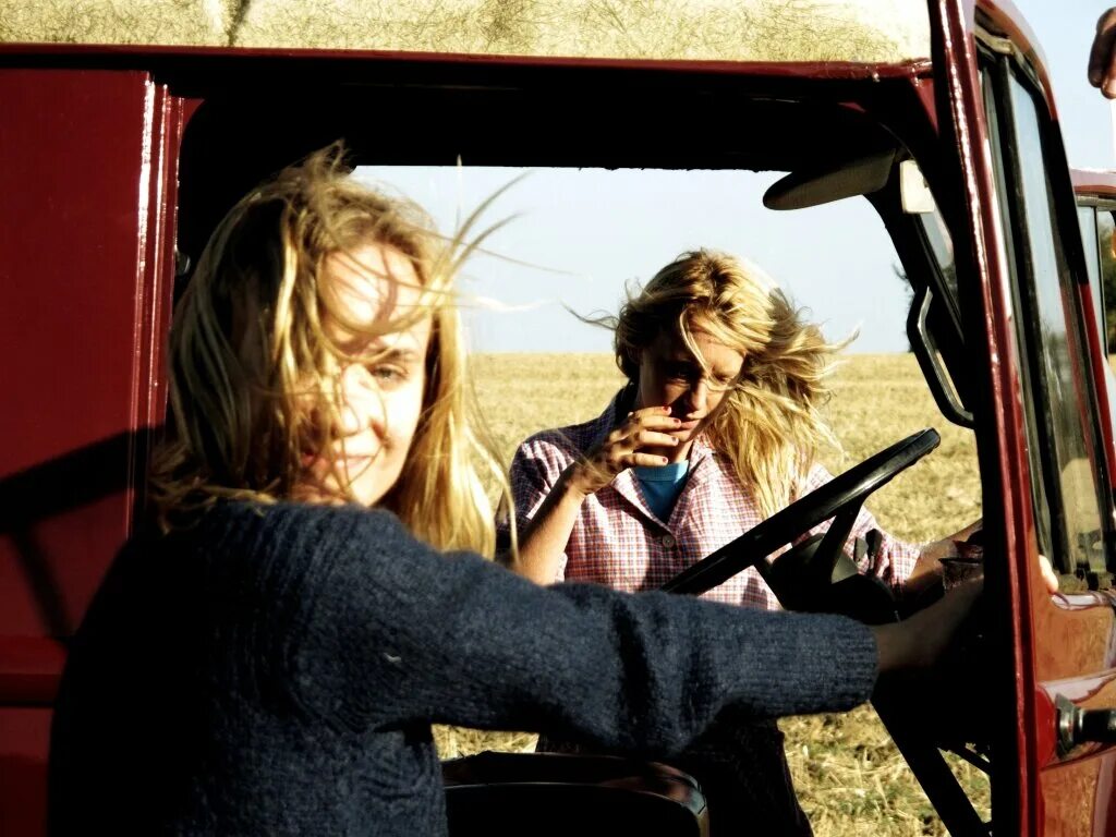 босиком по парку фильм 1967. режиссер босиком. босиком по мостовой фильм 2005. диана крюгер босиком. режиссер босиком.