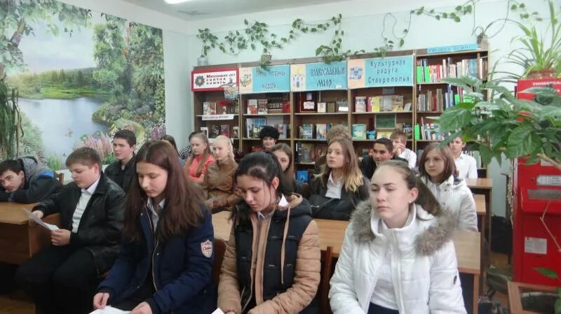 Рыздвяный поселок ставропольский край. Поселок рыздвяный школа номер 11. Школа поселок рыздвяный ставропольский край. Рыздвяный школа 11. Последний звонок 1977.