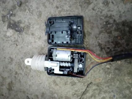 Электропривод двери приоры