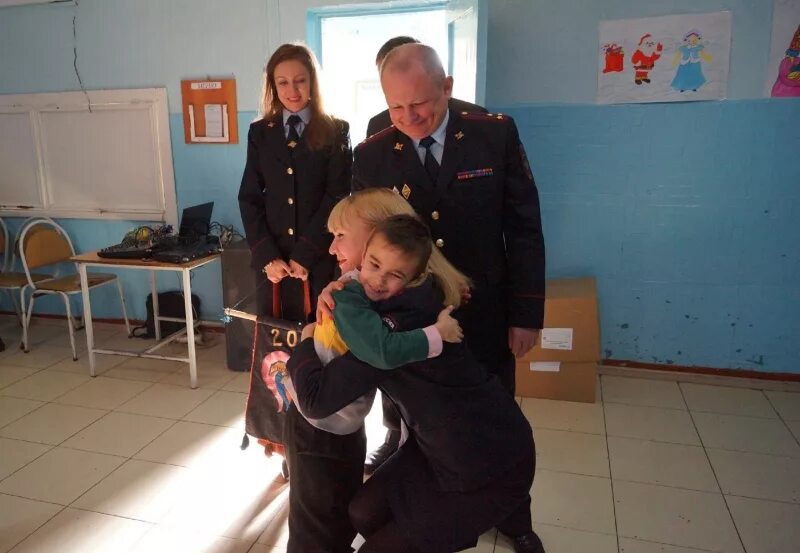 Комната несовершеннолетних полиция. Детская комната полиции по делам несовершеннолетних. Несовершеннолетний и полиция. Детская комната милиции. Комната милиции для несовершеннолетних.