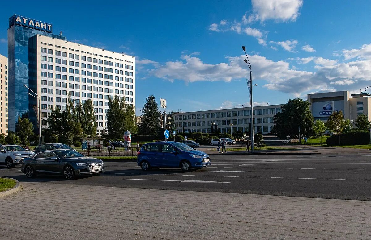 Минск Атлант. Минск Атлант холодильник завод. Атлант компания Беларусь. Завод Атлант Минск фото. Атлант минск сайт