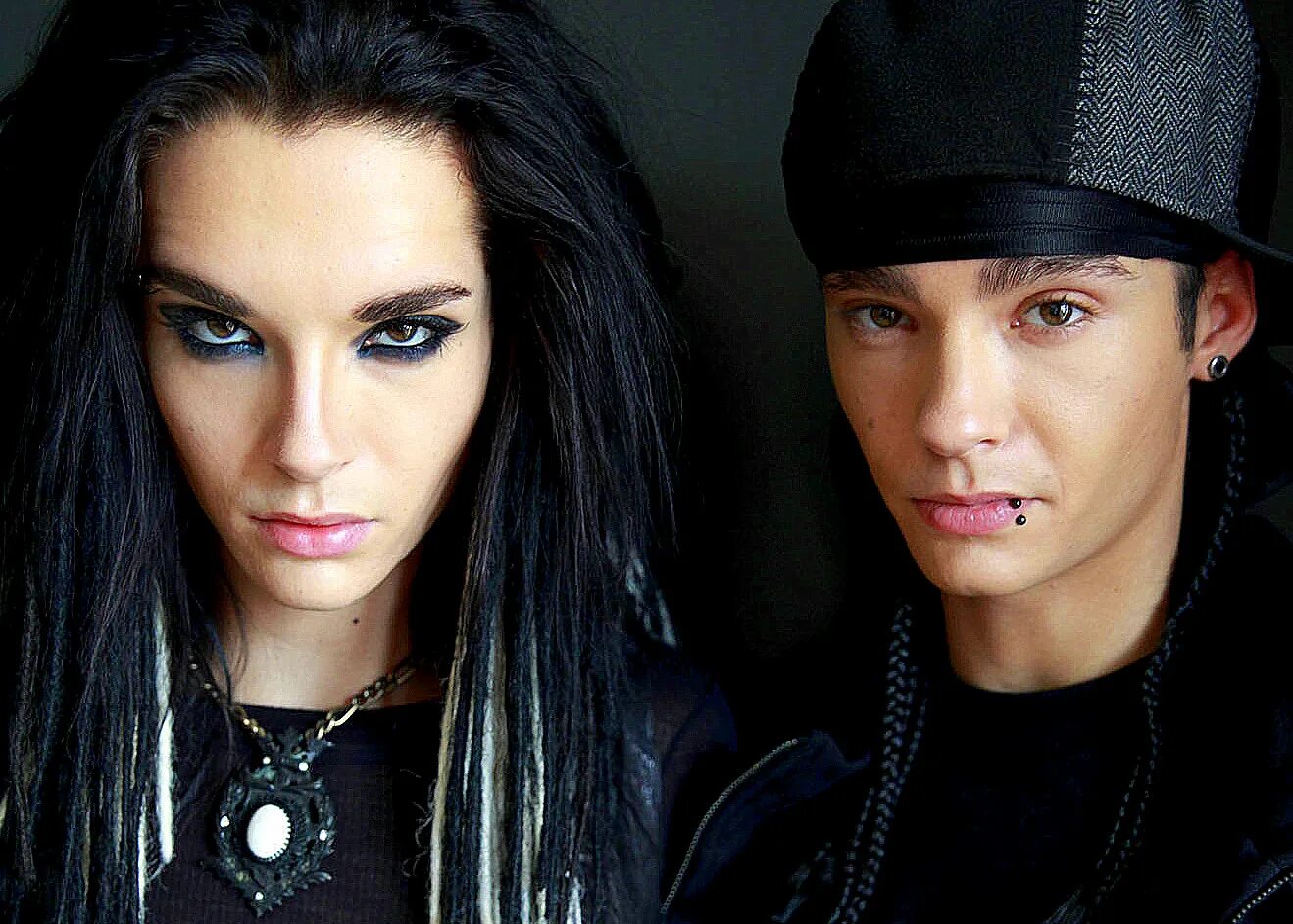 Токио хотел Билл Каулитц. Токио хотел том Каулитц. Tokio Hotel том Каулитц. Tokio Hotel 2007 том Каулитц.