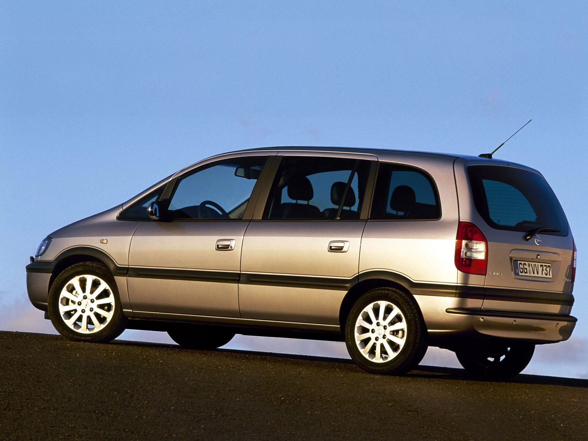 Opel zafira 2004