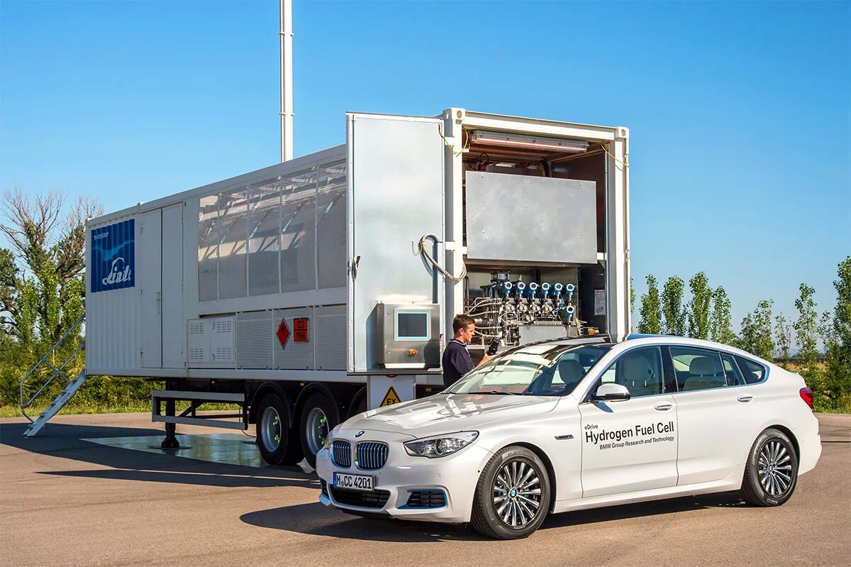 Водородный дом. БМВ И Тойота водородные двигатели. Hydrogen fuel Cell машина. БМВ на водородном топливе. BMW 5 Series на водороде.