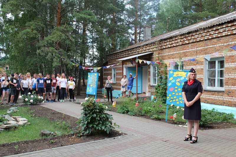 Погода на пласту город пласт. Пласт (город). Двенадцатая школа город пласт. Город пласт Пластовский район. Памятники города пласт.