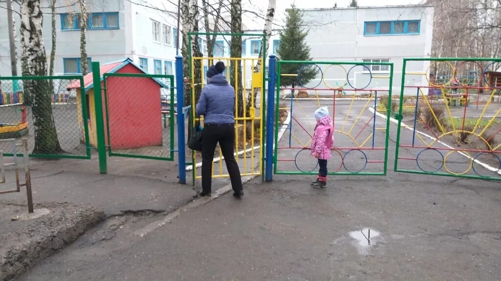 Охранник детский сад москве