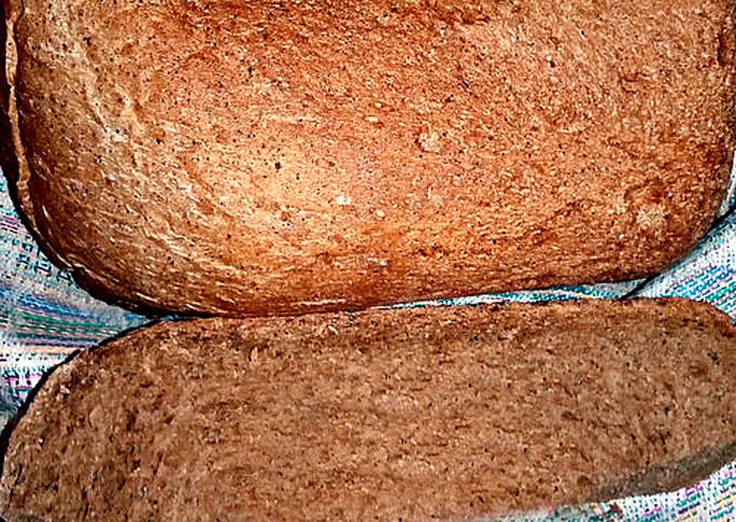 Овсяная мука хлебопечка. Ржаной хлеб в хлебопечке. Луковый хлеб в хлебопечке. Солод для хлеба. Ржаной хлеб с солодом в хлебопечке.
