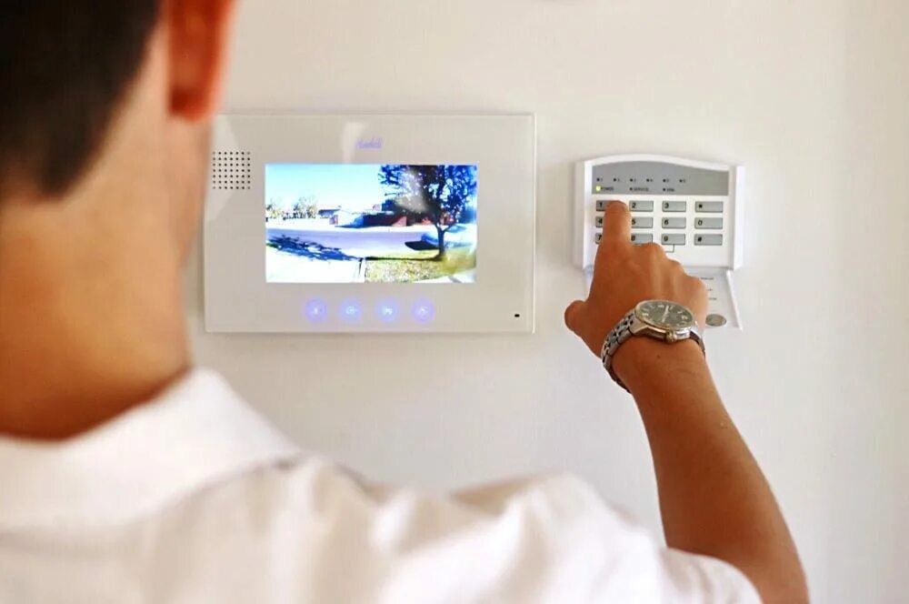 Security system приложение. Домофон с видеонаблюдением. security system. home security system. smart home security services.