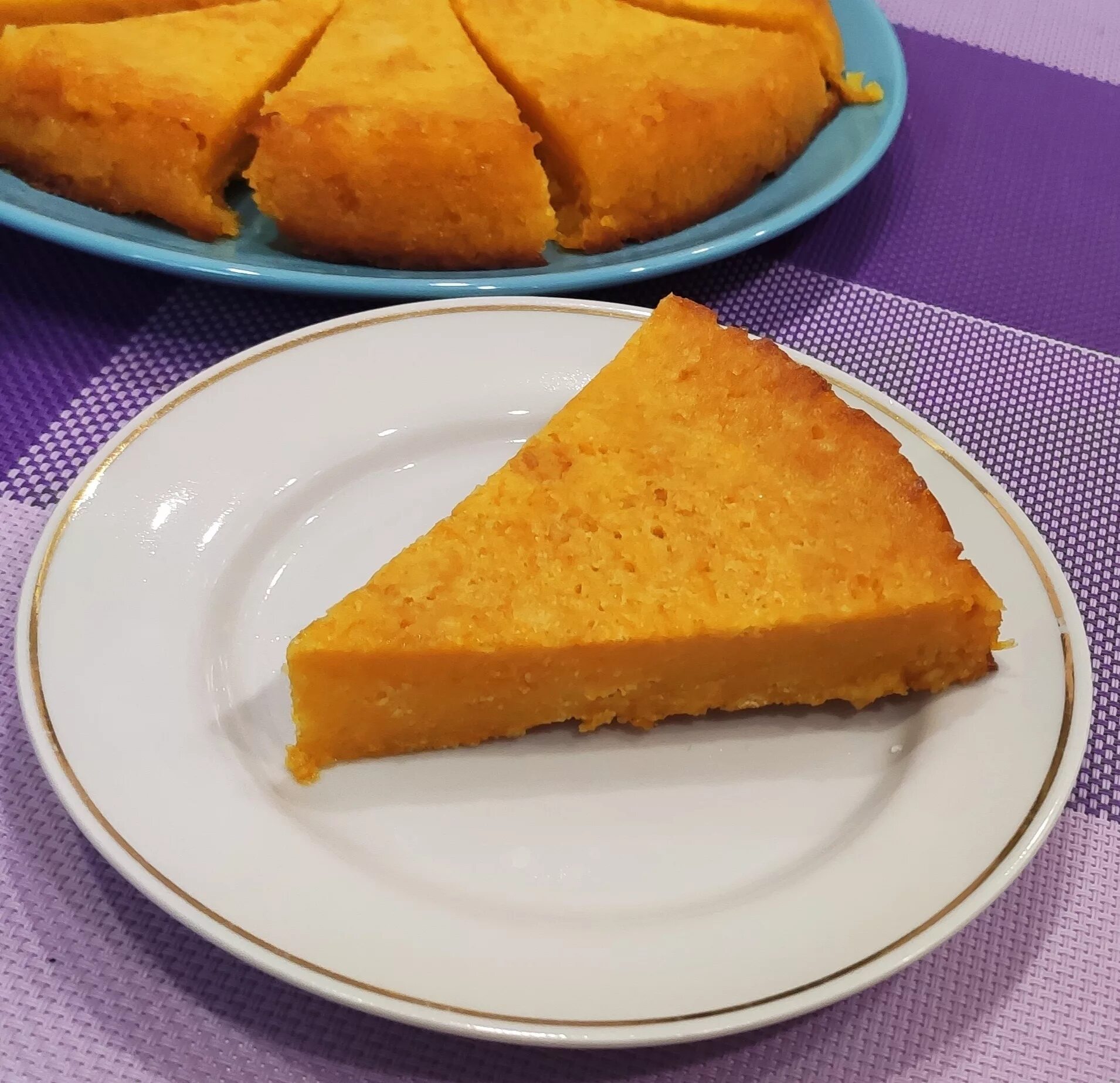 Пирог из тыквы и манки. Пирог манник тыквенный. тыквенный манник пальчики оближешь. манник похлебкин. лимонный манник.