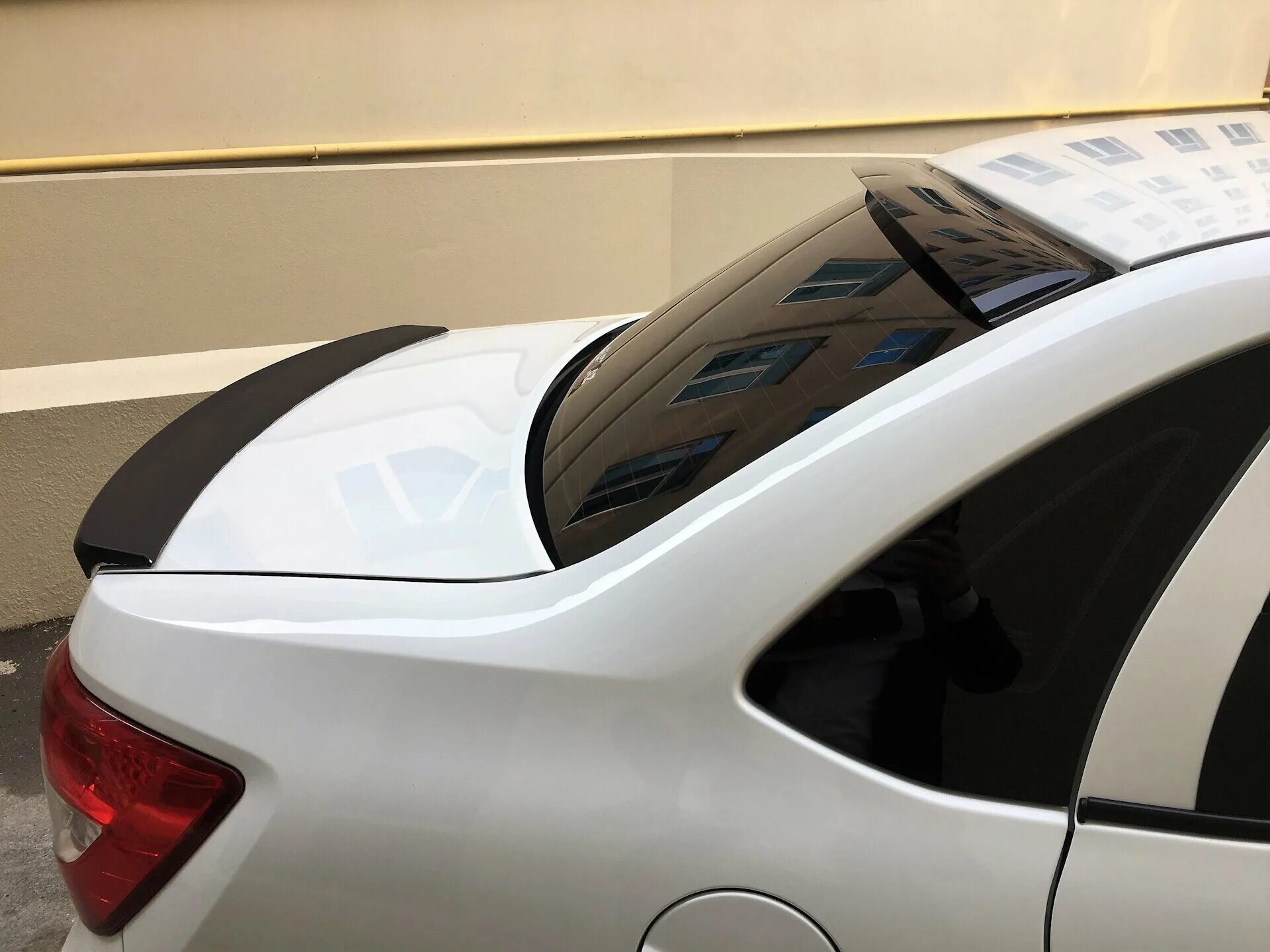 спойлер на заднее стекло. спойлер на заднее стекло. спойлер заднего стекла дэу нексия. козырёк спойлер на заднее стекло ниссан теана j31. дефлектор на заднее стекло хонда цивик 4д.