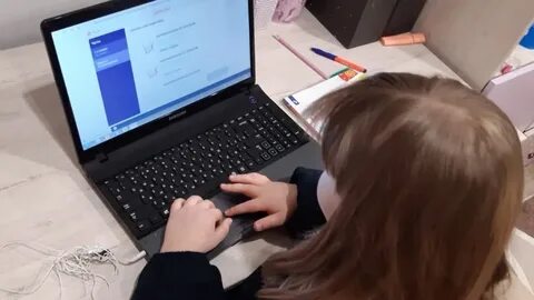 Детей переводят на дистанционное обучение 2024