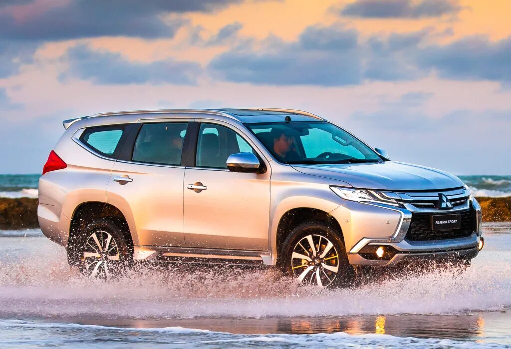 Mitsubishi pajero sport 2020. Новый Mitsubishi Pajero Sport. Mitsubishi Pajero Sport 2021. Mitsubishi Pajero Sport 3. Mitsubishi Pajero Sport 2019.