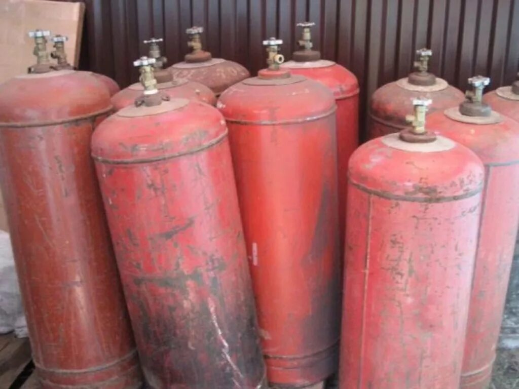 Баллон пропановый 5 л. Кировск газовые баллоны. Кировск газовые баллоны. С вентилем вб-2 нзга св-баллон50. Газовый баллон 50 литров.