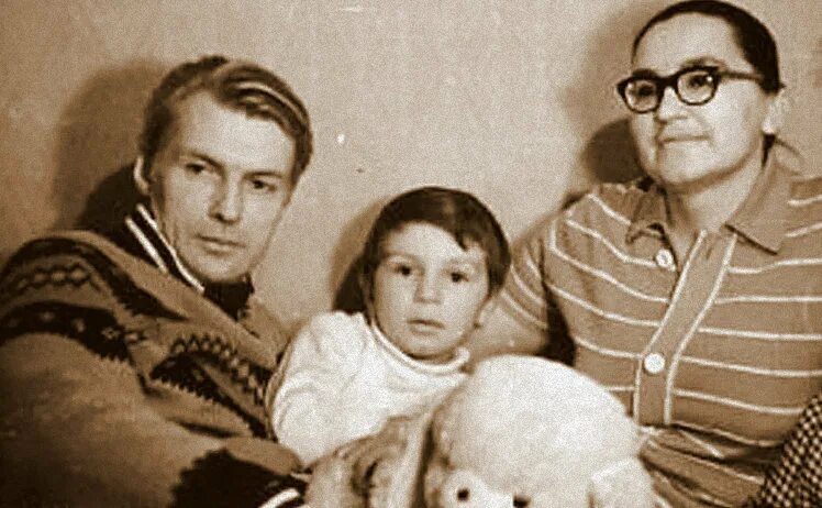 Спасала или мучила? История Людмилы Поргиной и Николая Караченцова ADaily Дзен