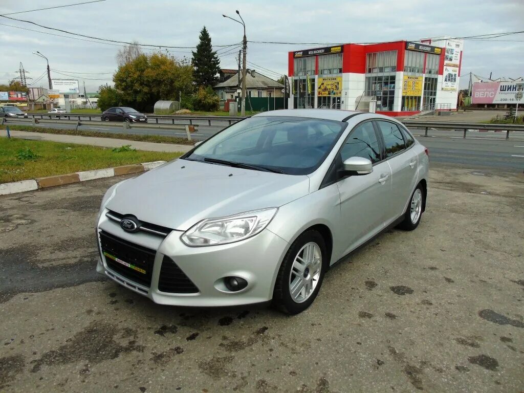 Форд фокус 3 серебристый. Форд фокус 13 года. Ford Focus седан III 1.6 AMT (125 Л.С.) серебристый с пробегом. Ford Focus хэтчбек III 1.6 AMT (125 Л.С.) серебристый с пробегом. Форд фокус хэтчбек с пробегом