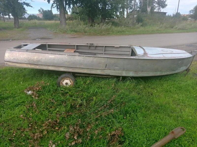 Лодка в красноярском крае. Продажа лодки Енисейск. Купить лодку в Лесосибирске Енисейске бу.