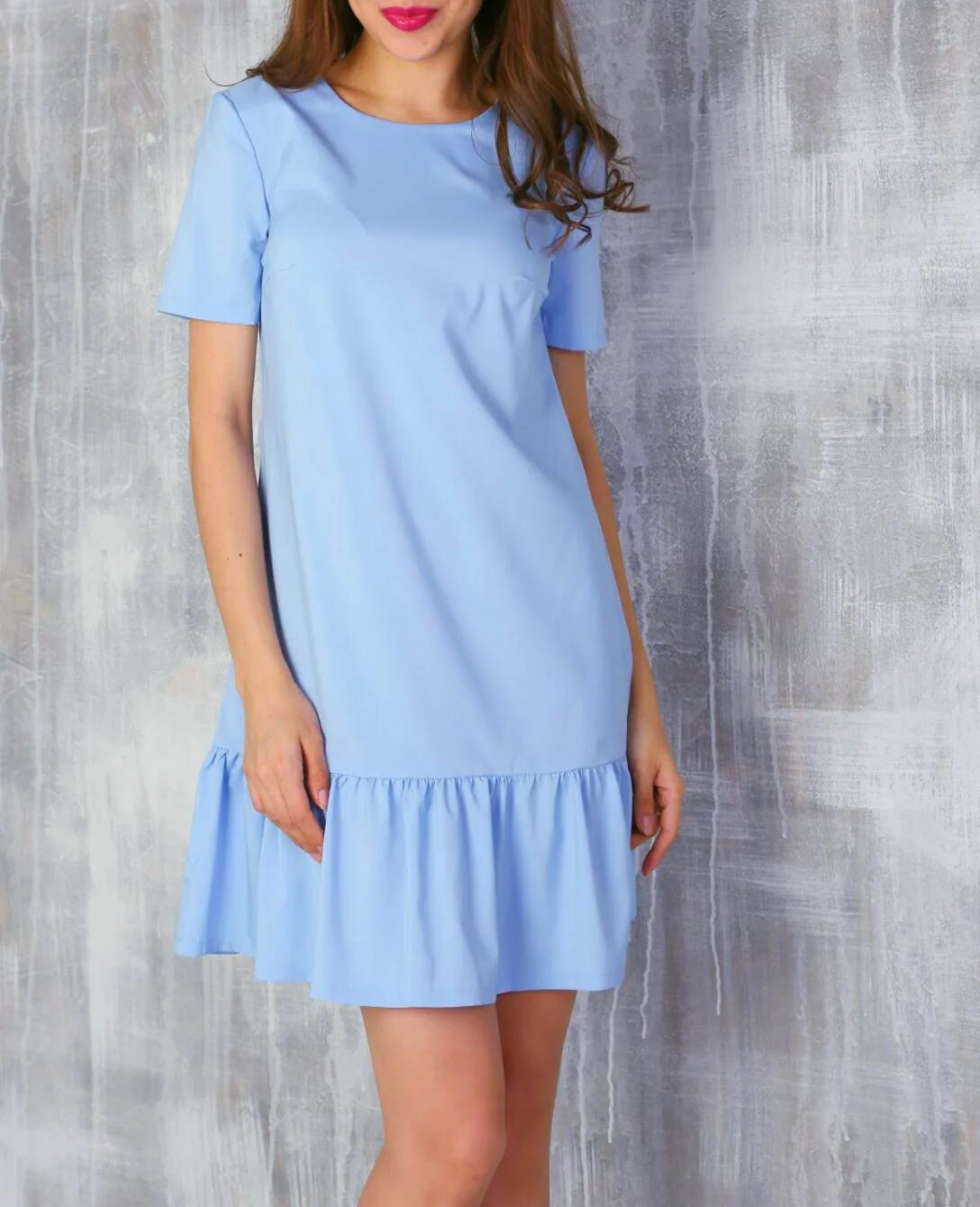 Платья женские простые. Летнее платье. Голубое платье. Прямое короткое платье. Свободное платье.