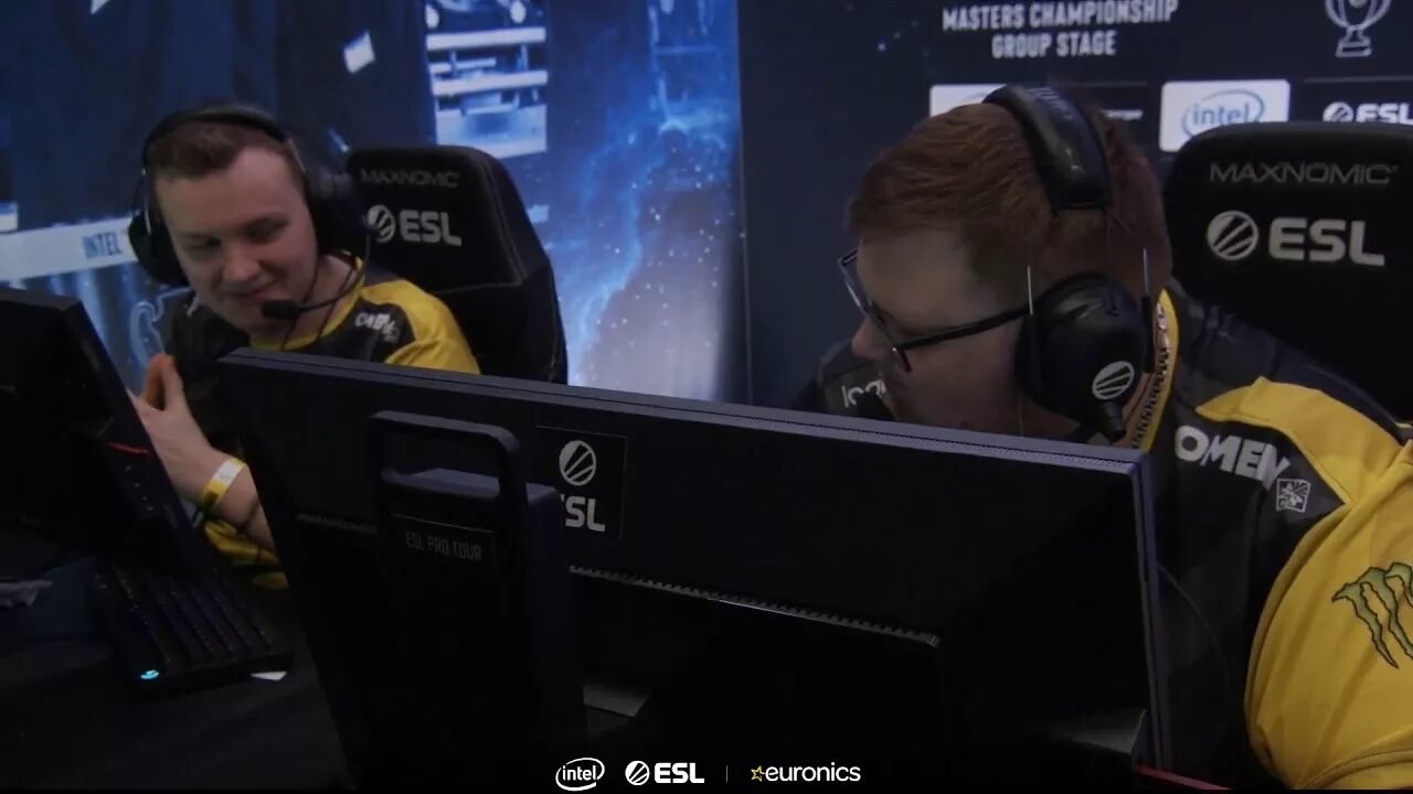 Navi vs faze. Faze vs navi major. Faze vs navi major. Нави iem katowice 2020. Нави фейз клан.