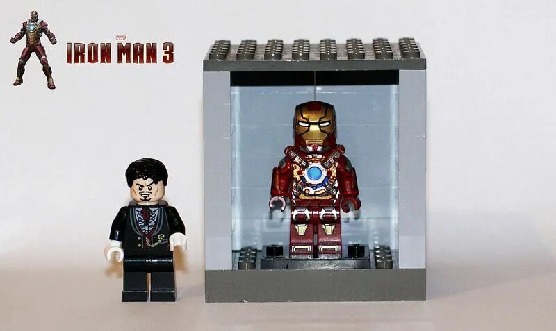 LEGO IDEAS - Iron Man - Hall of Armour