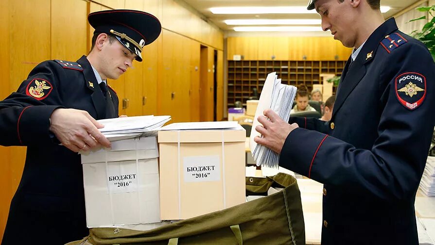 Гфс это. Государственная фельдъегерская служба Российской Федерации форма. Государственная фельдъегерская служба РФ (ГФС России),. Сотрудник ГФС России. Сотрудники фельдъегерской службы.