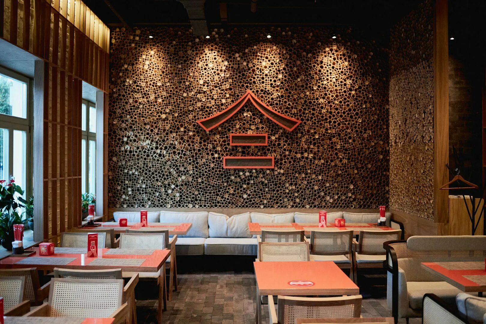 Тануки зеленоград. Тануки рестораны. Тануки рестораны. Тануки одинцово можайское шоссе 122. Японский ресторан тануки.