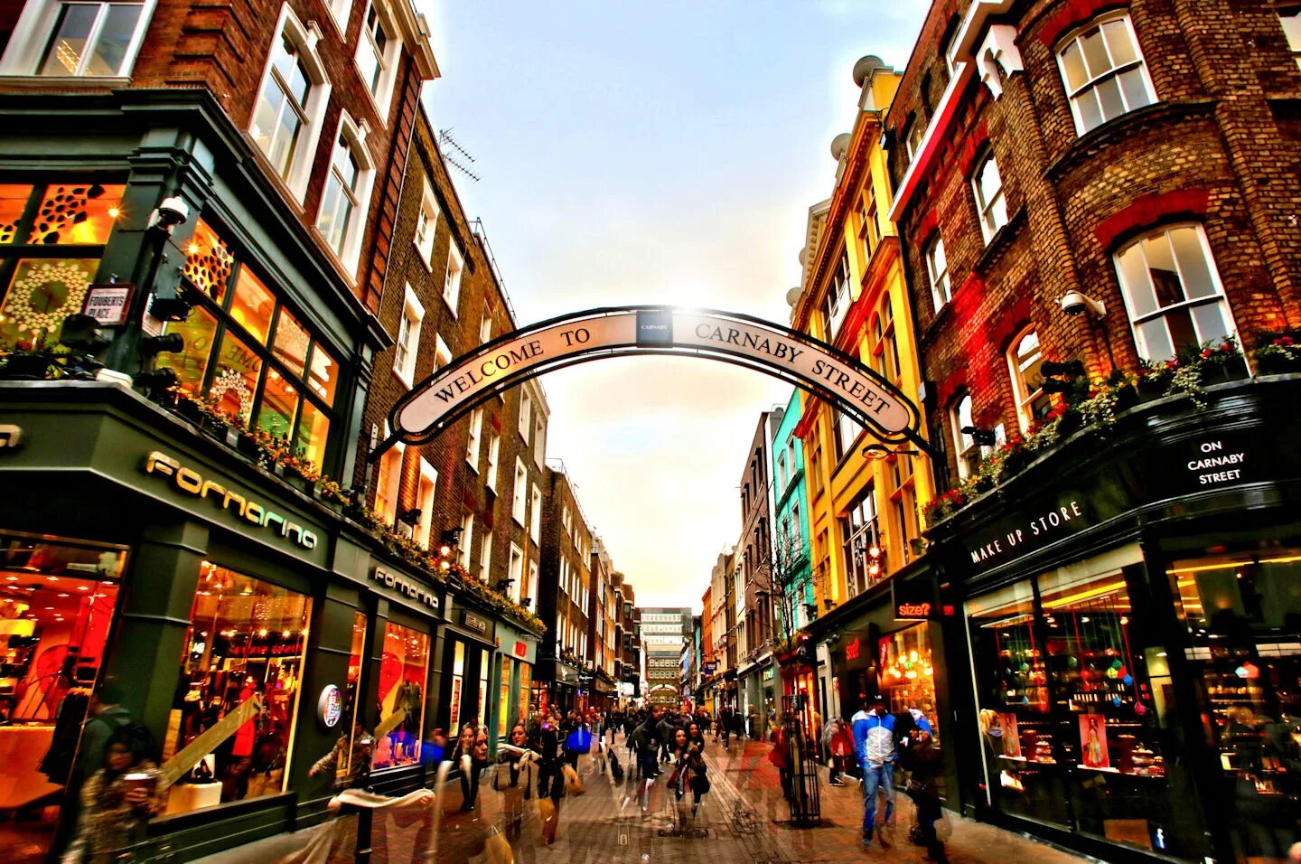 Shop and shopping in london