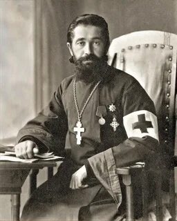 Первый священник