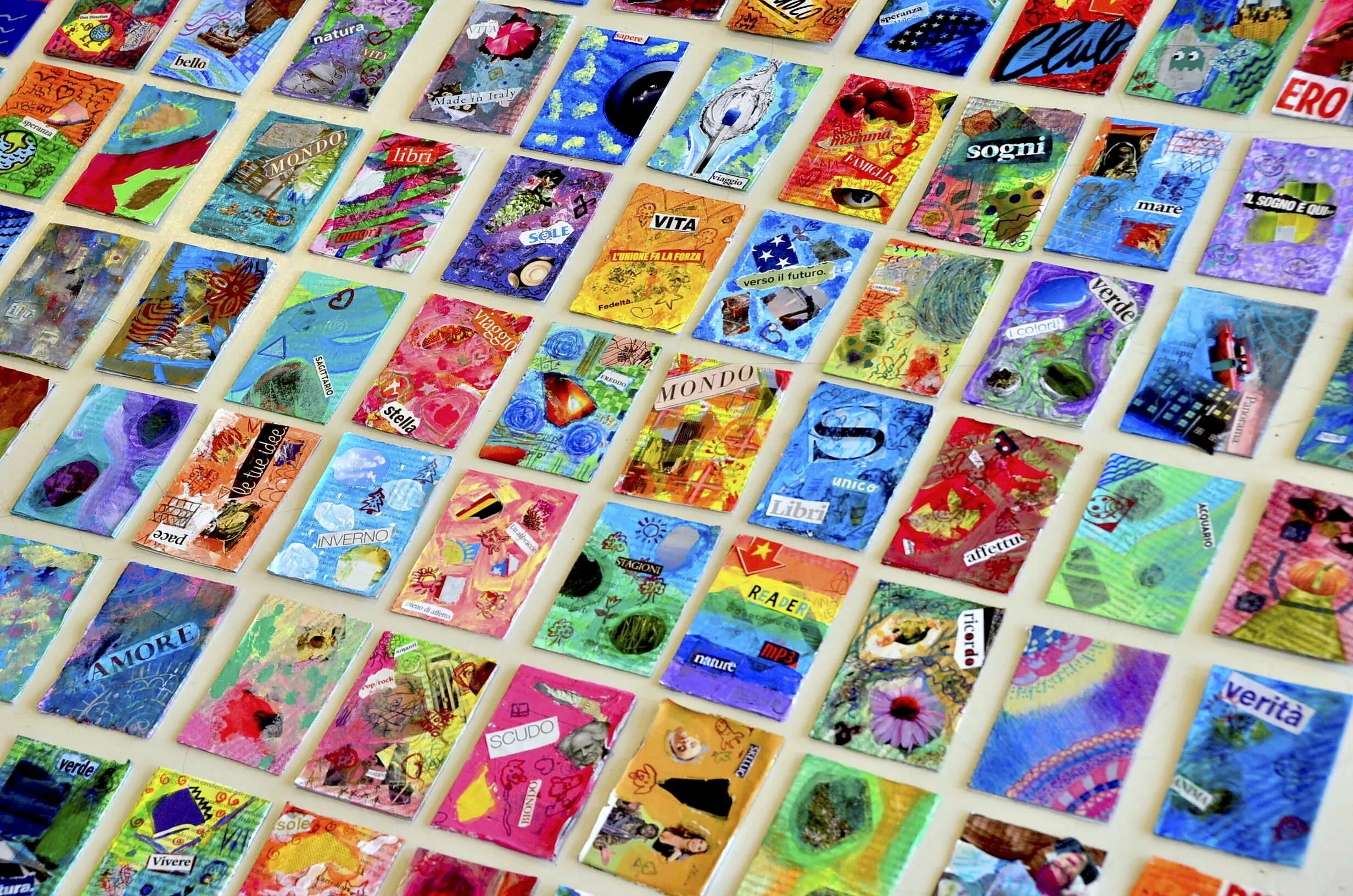 Trading cards. Коллекционные карточки steam. Manspider trading card. Trade cards. Коллекционные карточные игры.