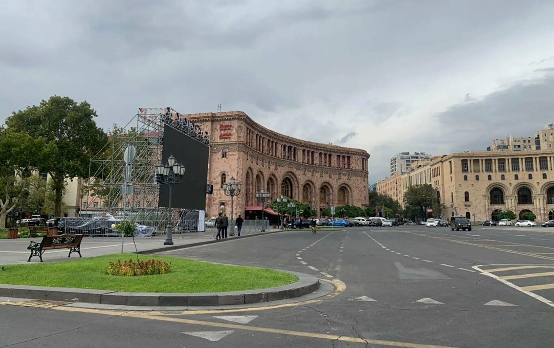 площадь республики – центральная точка еревана площадь республики. ереван каскад арарат. ереван сити гарегина. ереван сити армения. талин армянские.