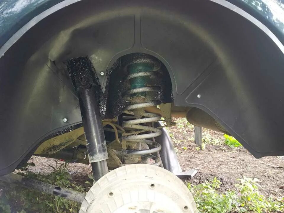 Подкрылки 2121 на урбан. Подкрылки урбан. Подкрылки без сверления на ниву 21214. Подкрылки без сверления на ниву 21214. Передние подкрылки нива 21214.