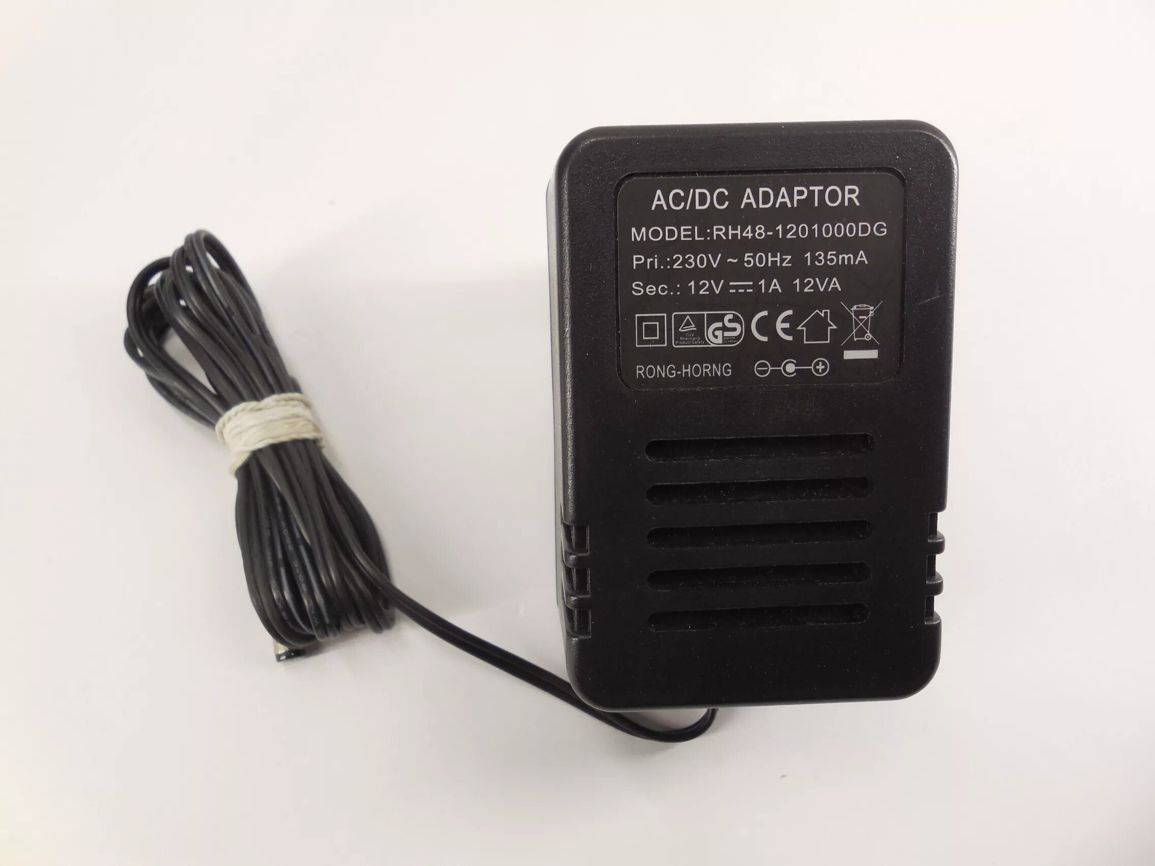 Блок питания телевизора 12 вольт. Блок питания AC Adaptor 12v 1000ma sp48-121000. AC DC Adaptor 240v. Блок питания AC/DC Adaptor MIKROCOMP model: zcc0240800eu. AC DC адаптер 12v Trio.