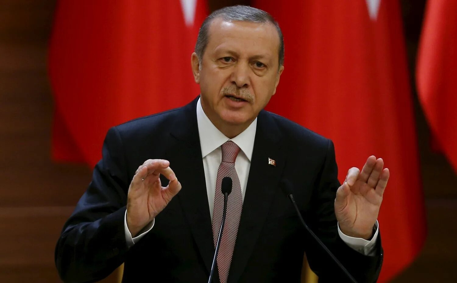 Эрдоган возраст. Реджеп Эрдоган. Реджеп Тайип Эрдоган злой. Фото Эрдогана президента Турции.