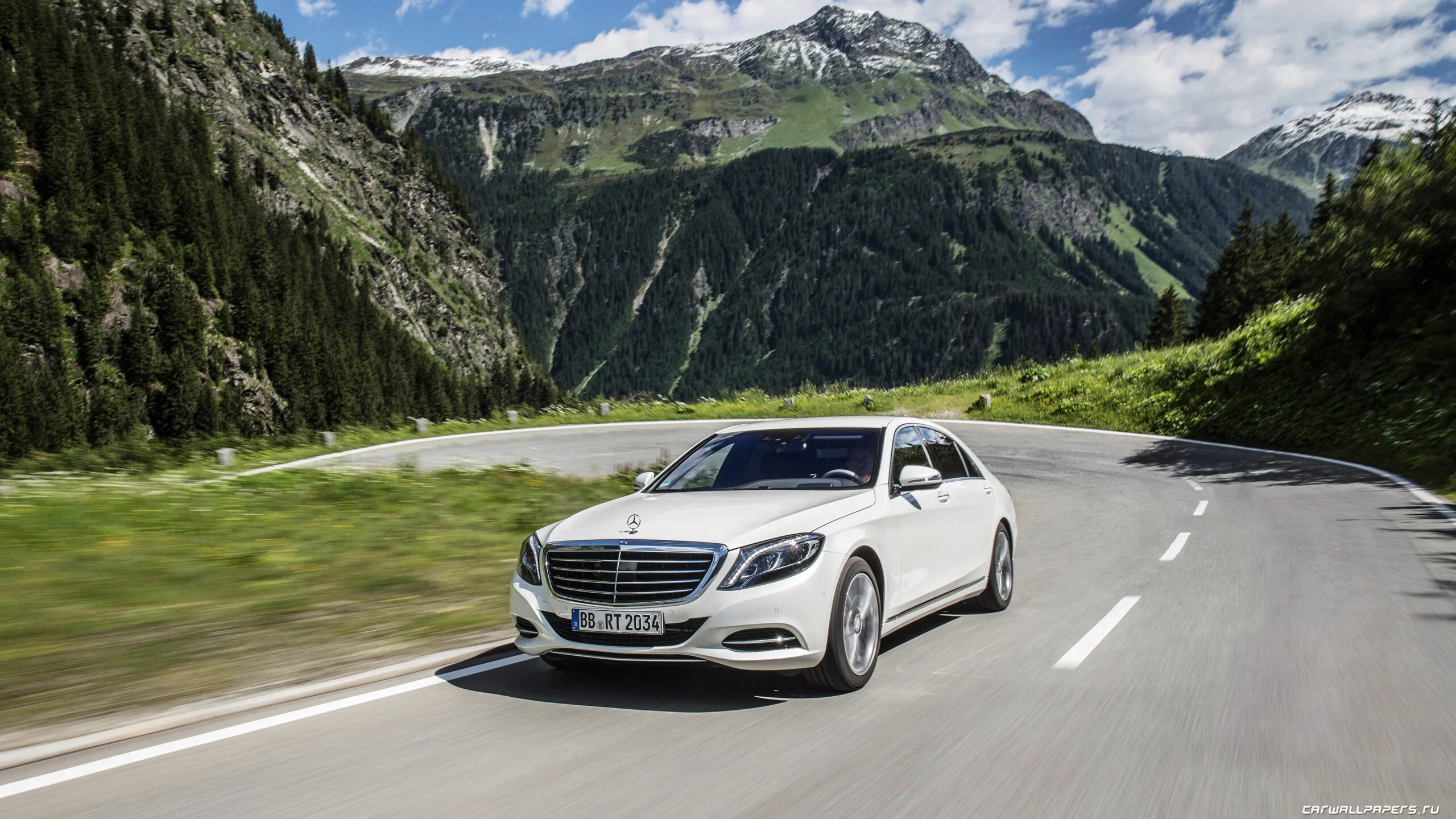 Mercedes link. Mercedes Benz s500. Mercedes-Benz s500 Hybrid. Мерседес s500 2015. Mercedes Benz s class.