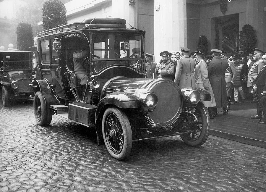 Delaunay-Belleville Николая 2. Автомобиль Делоне-Бельвиль Николая 2. Delaunay-Belleville Николая 2 модель. Автомобиль 1913 Руссо Балт.