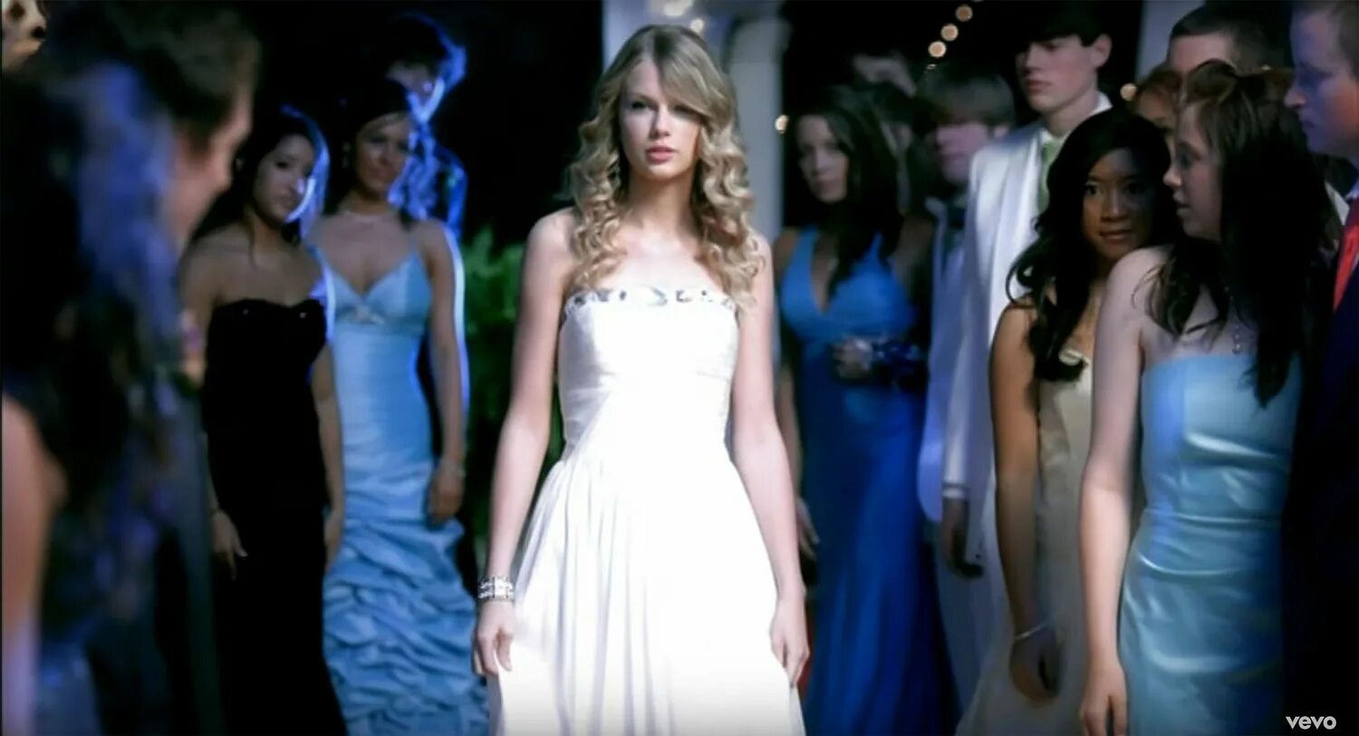 Swift you belong with me. You belong with me тейлор. тейлор свифт клипы. taylor swift you belong with me. тейлор свифт клип выпускной.