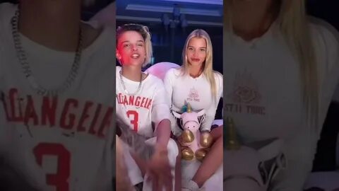 Девушка шипа