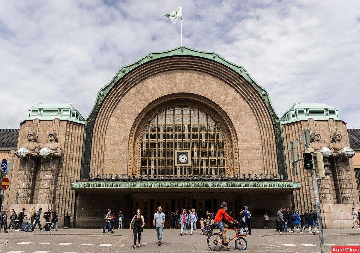 центральный жд вокзал хельсинки. элиэль сааринен железнодорожный вокзал в хельсинки 1914. центральный вокзал хельсинки хельсинки. вокзал хельсинки. центральный железнодорожный вокзал в хельсинки.