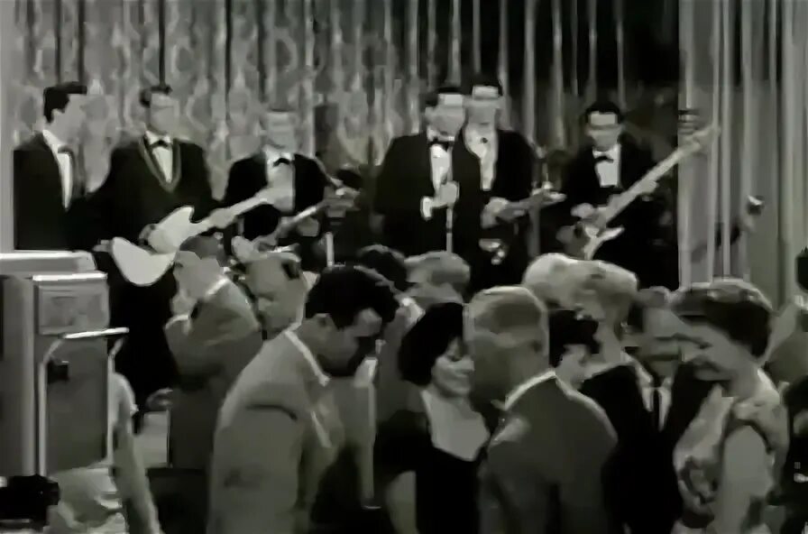 быстрые танцы в 60 лет. танец твист 2022. танец официанток коллектив беатрис. ольга соломатина танцы 60. танцы в стиле ретро.