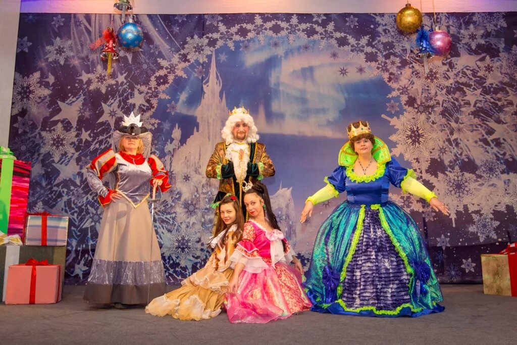 новогодний спектакль для детей. новогодний спектакль для детей. бийский драматический театр новогодние представления для детей. новогодние представления старые. авыл эте акбай спектакль актеры и роли.
