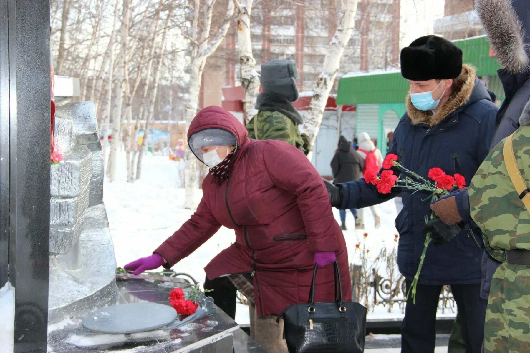 Родственникам погибших военных