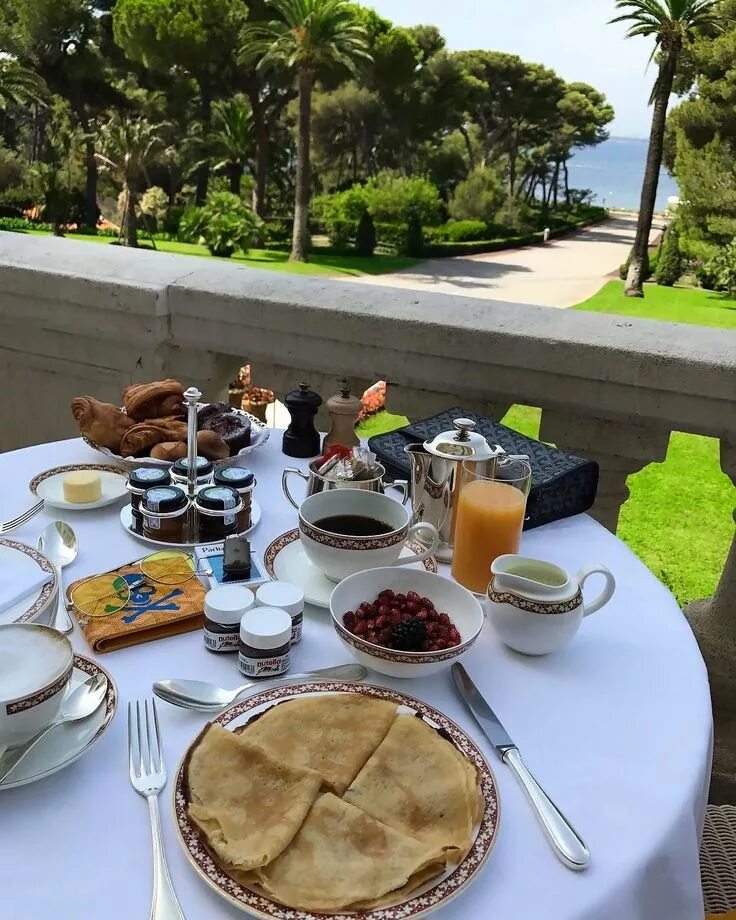 Breakfast around the world. Романтический завтрак. Завтрак в Тайланде. Завтрак мечты. Завтрак в Африке.